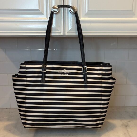 Kate Spade Watson Lane Betheny Baby Bag or Weekender Travel Bag - Picture 1 of 16